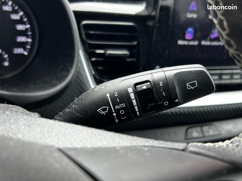 Kia Stonic 1.0 T-GDi 120ch MHEV GT Line (image 23)