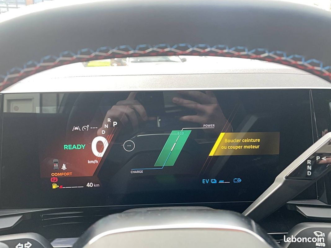 RENAULT Austral full hybrid E-Tech 200 ch Esprit Alpine (image 15)
