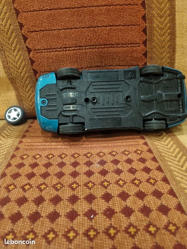 Petite voiture porche (image 2)