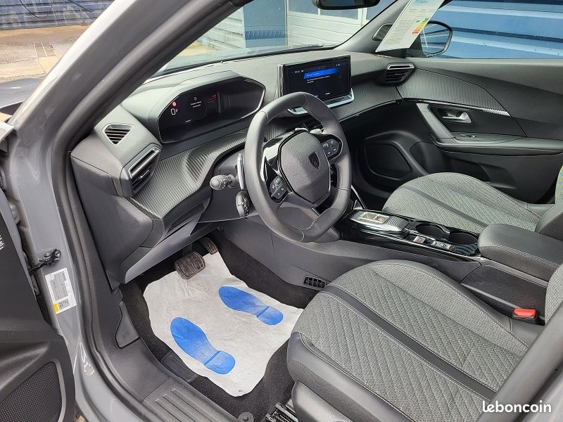 Peugeot 2008 1.2I HYBRID - 136 BV E-DCS6 ALLURE (image 3)