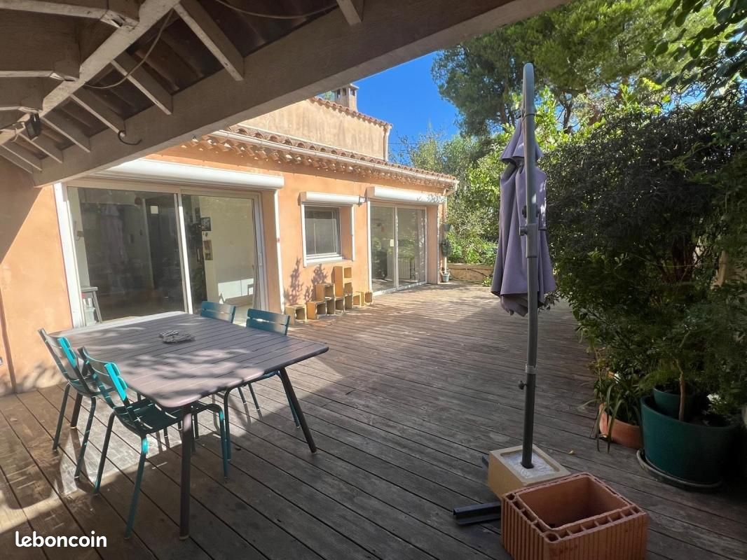 Maison 4 pièces 100 m² · à La Seyne-sur-Mer · 100 m² · 525 000 €