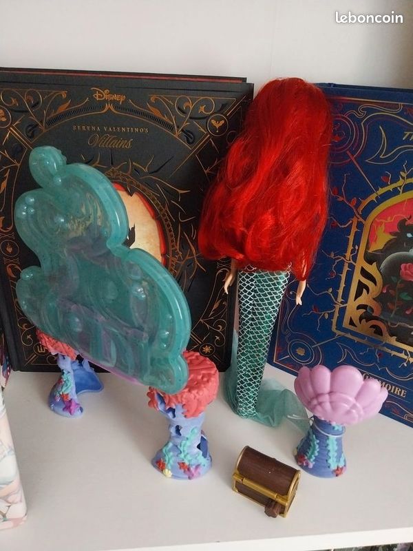Poupée Ariel en sirène et sa coiffeuse vanity set- Coffret Disney La Petite Sirène (image 3)