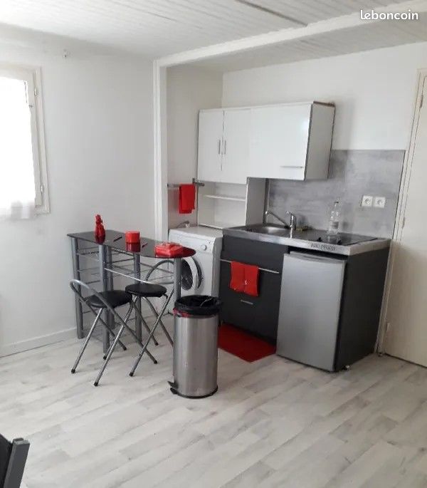 Studio 1 pièce 26 m² - Pessac 33600 (image principale 0)