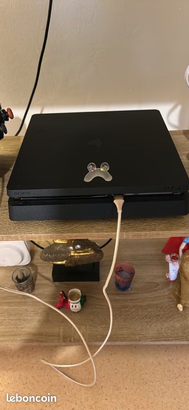 Ps4 slim (image 3)
