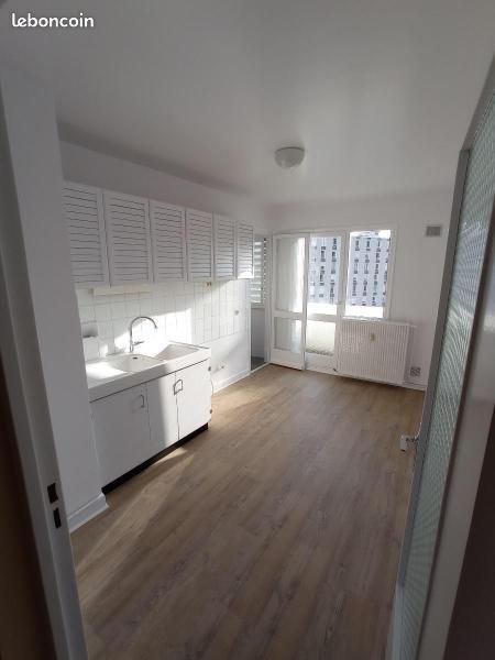 Appartement 3 pièces 62 m² · à Saint-Étienne · 62 m² · 700 €/mois