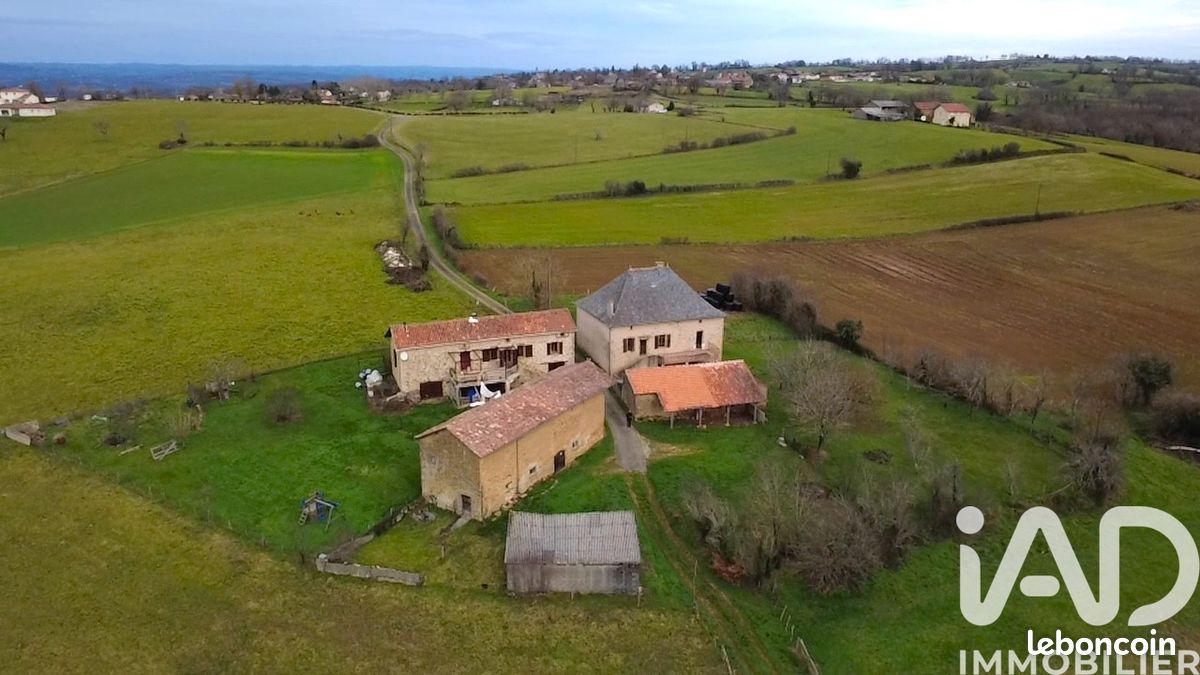 Maison 10 pièces 300 m² · à Capdenac-Gare · 300 m² · 96 800 €