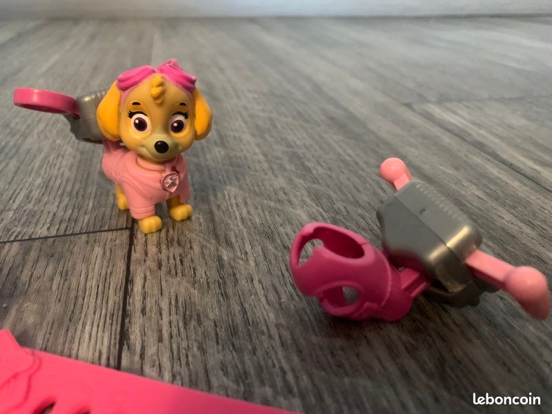 Lot Pat' Patrouille Stella Montre Vtech interactif son lumière et