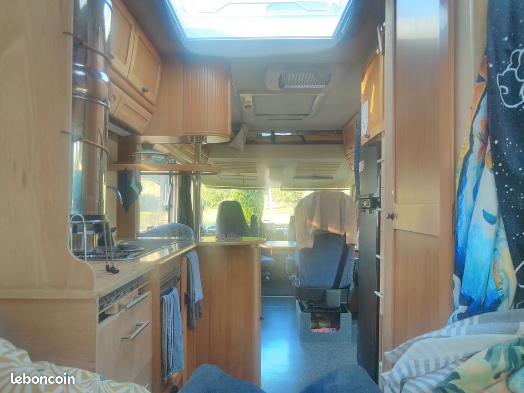 Camping car Hymer 6 places 6 couchages PL 4.2t (image 3)