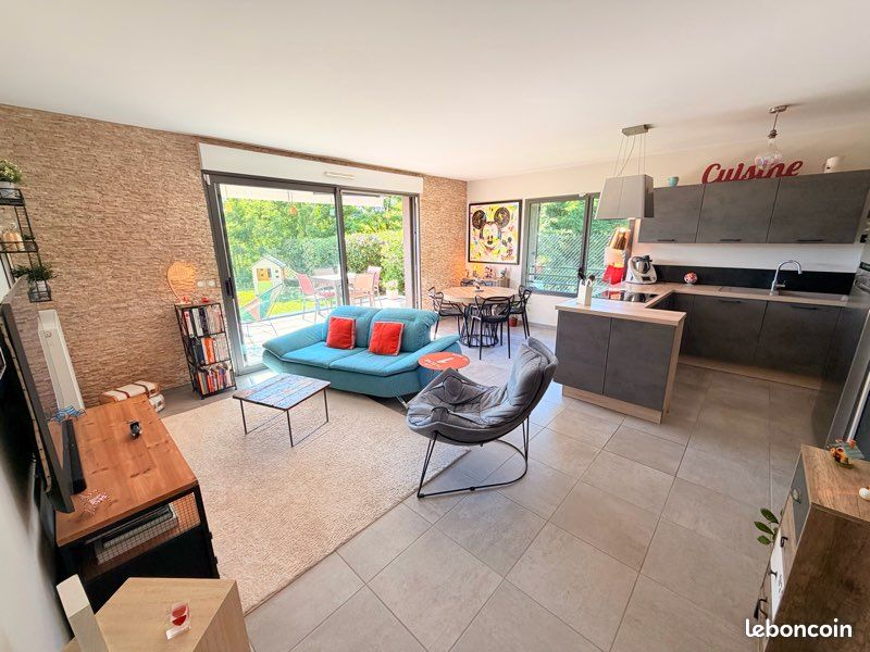 Appartement 3 pièces 66 m² · à Sathonay-Camp · 66 m² · 340 000 €