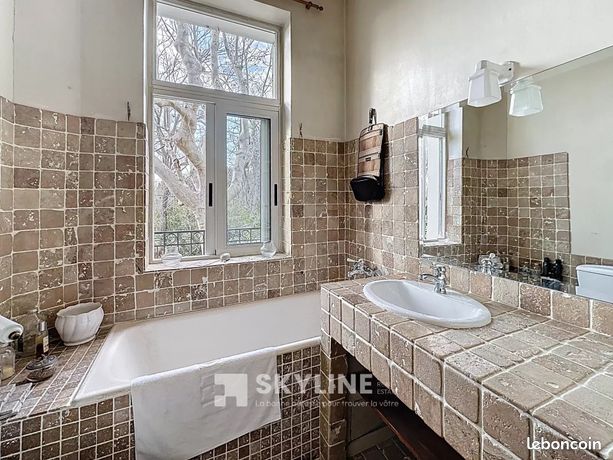 Propriété 9 pièces 197 m² — 8