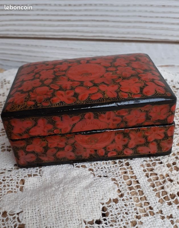 Boîte en bois verni bijoux ou autre Ancienne (image 3)