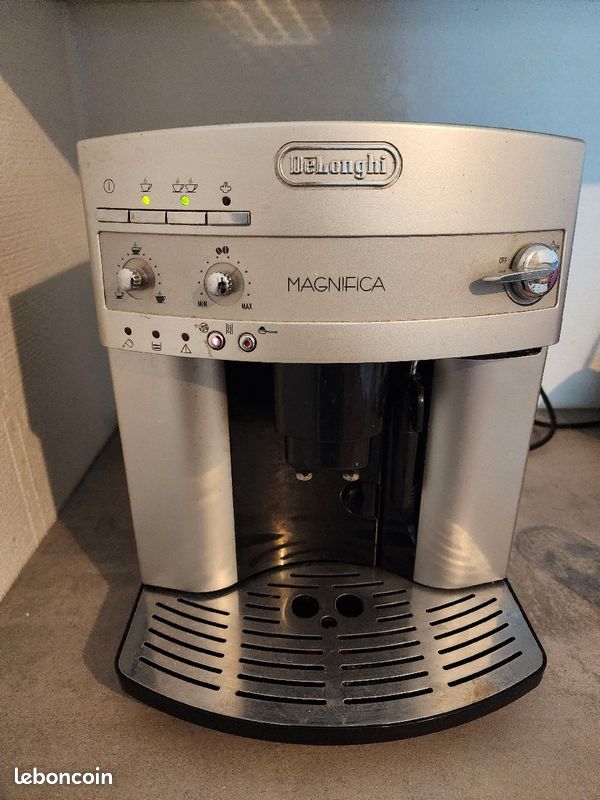 Machine à café Delonghi Magnifica (image 6)