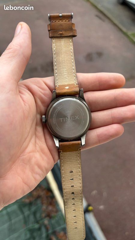 Montre Timex Expedition Scout Pour Homme - Réf TWC001200 - Cadran Crème, Bracelet Cuir