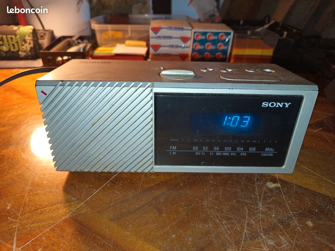 Radio-Réveil Vintage SONY ICF-A15L - 3 Bandes - Années 90 - Photo, audio & vidéo