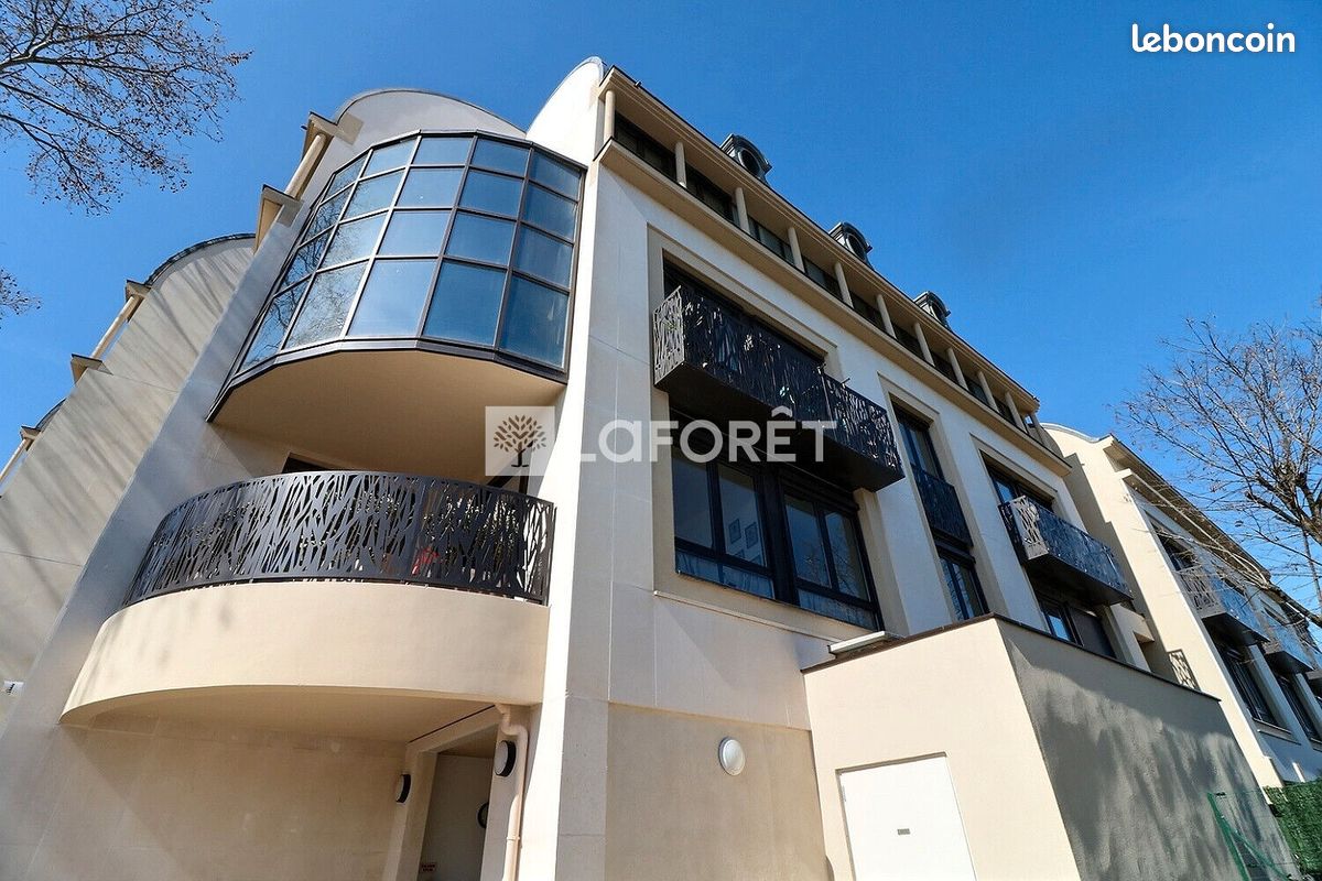 Appartement 1 pièce 28 m² · à Rueil-Malmaison · 28 m² · 223 000 €