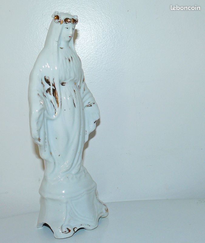Vierge ancienne en porcelaine de paris xix - France