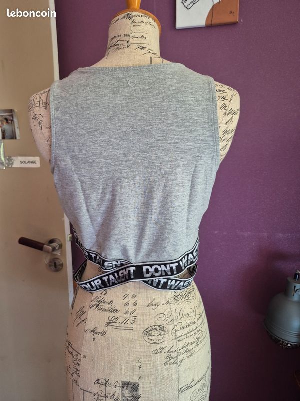 Crop top (image 2)
