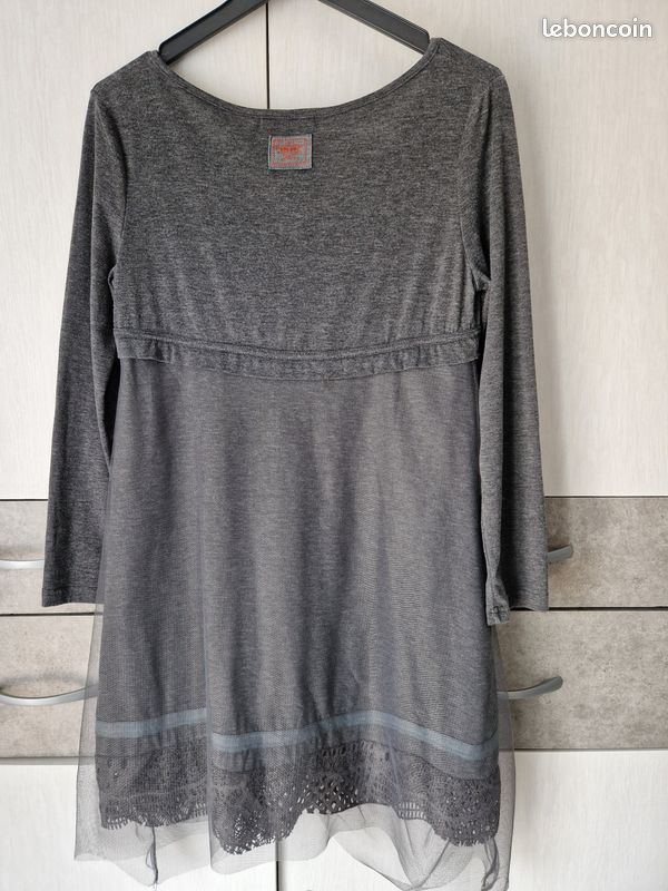 Robe Grise Dentelle (image 2)