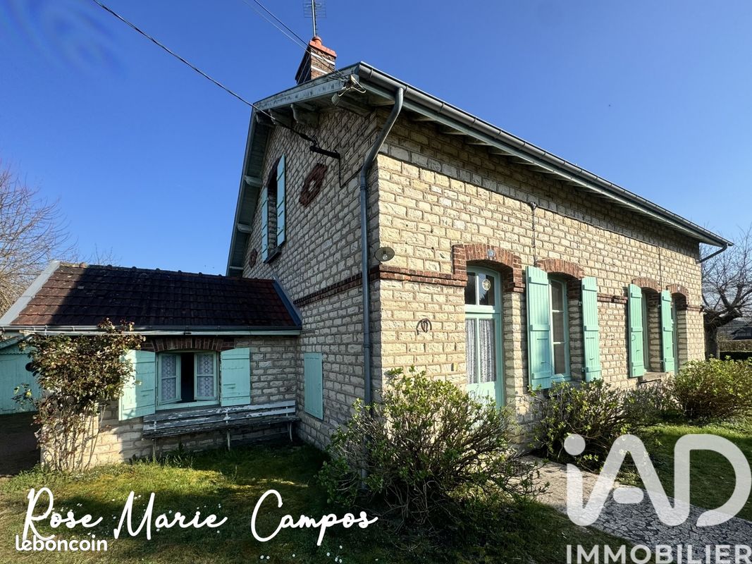 Maison 10 pièces 171 m² · à Montceau-les-Mines · 171 m² · 109 000 €