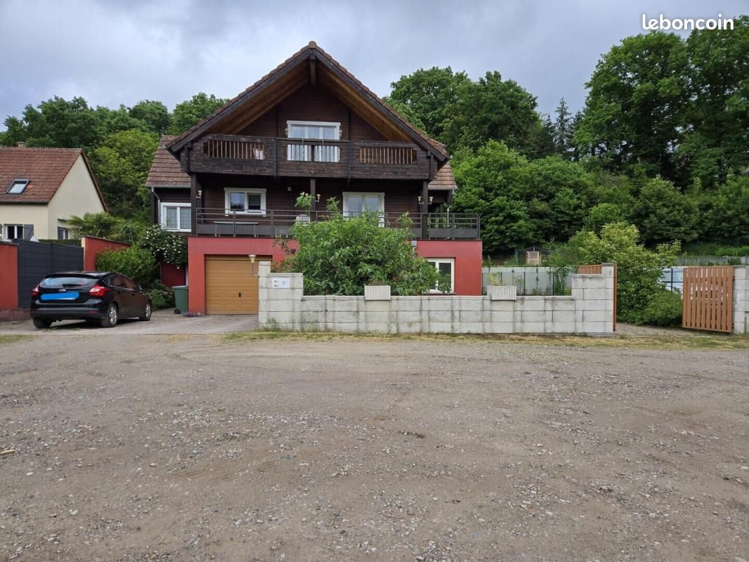 Maison 9 pièces 234 m² · à Niederhaslach · 234 m² · 375 000 €
