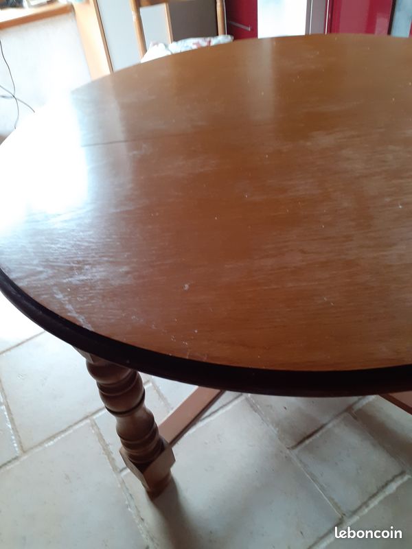 Table en bois (image 3)