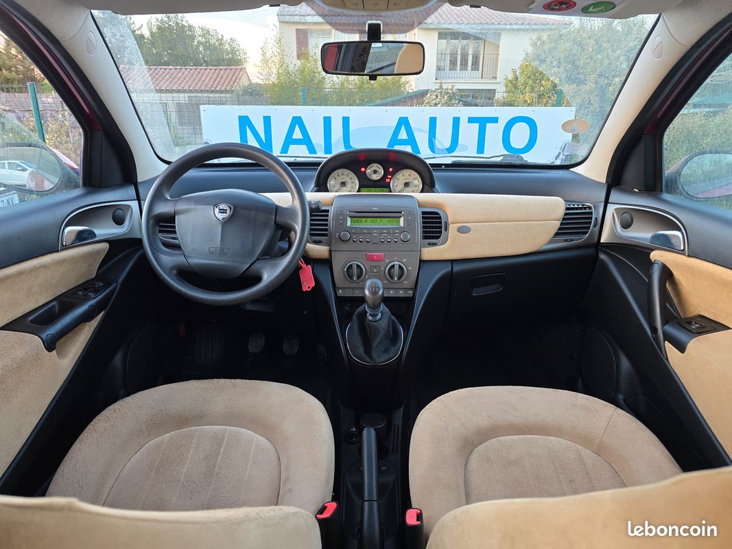 Lancia Ypsilon Platino 1.2 i 80cv (image 3)