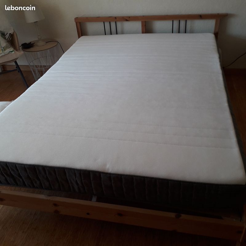 Lit + Sommier + Matelas + Protège matelas (image 1)