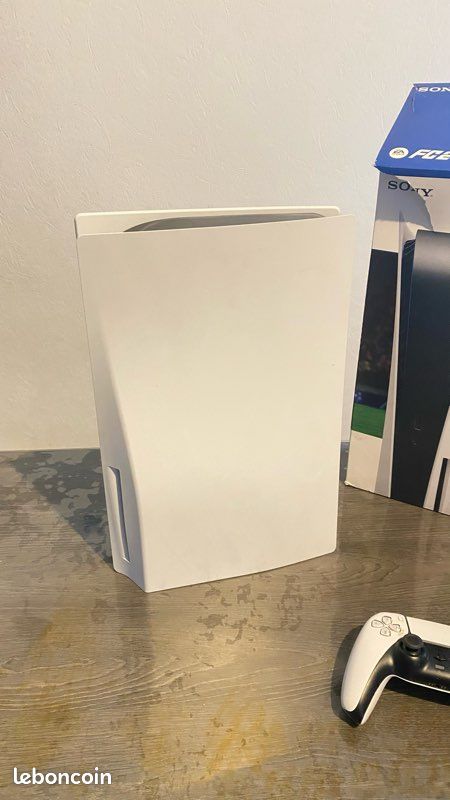 PlayStation 5 Édition disque avec manette (image 4)