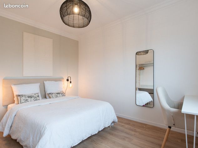 Appartement 5 pièces 114 m² · à Vénissieux · 114 m² · 629 €