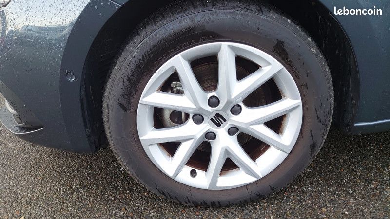 Seat LEON 1.5 ETSI HYBRID 115CH STYLE DSG7 (image 16)