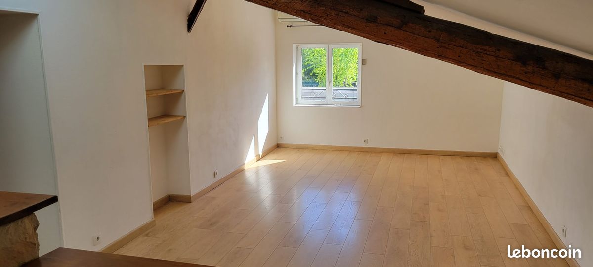 Appartement 3 pièces 68 m² · à Lozanne · 68 m² · 710 €/mois