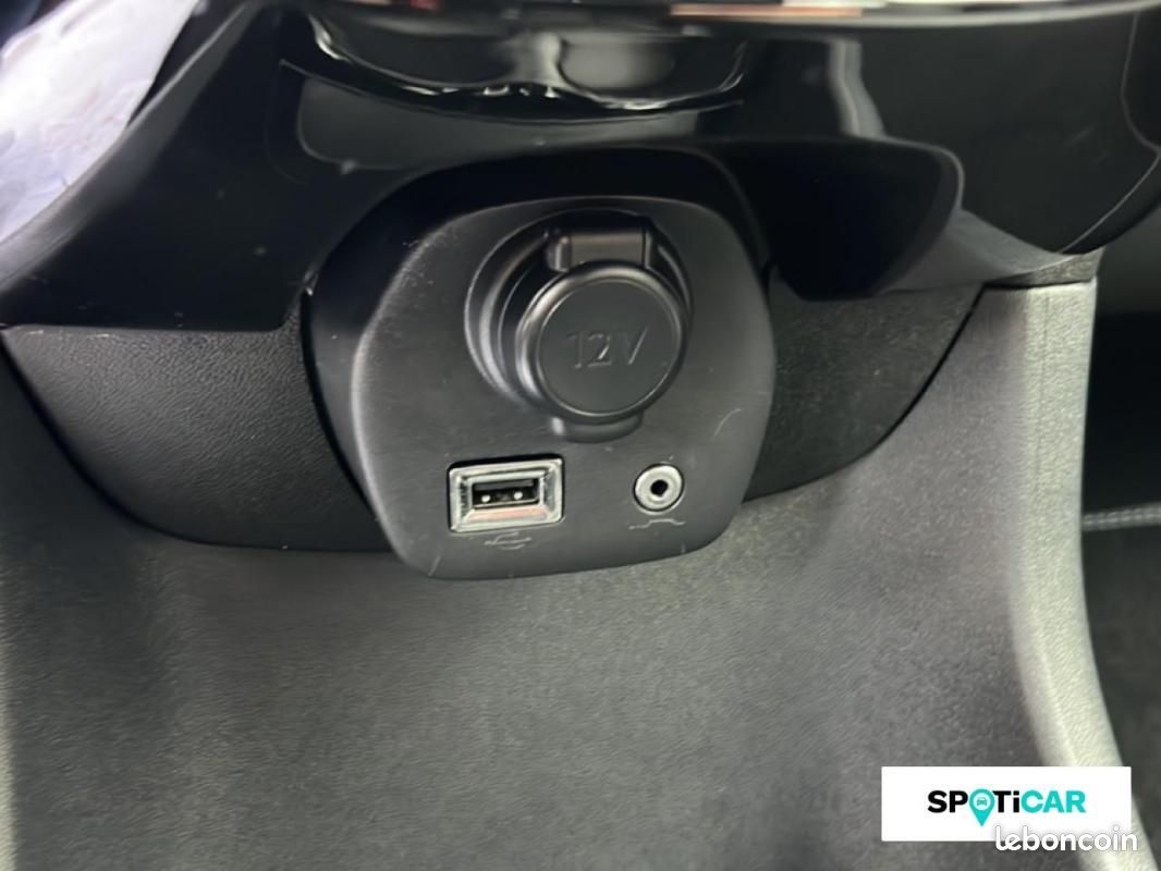 Peugeot 108 VTi 72ch S&S BVM5 Style (image 16)