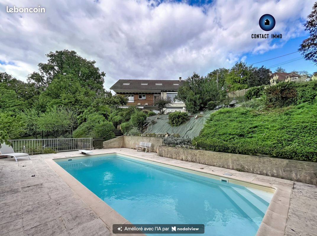 Maison 7 pièces 210 m² · à Brive-la-Gaillarde · 210 m² · 449 500 €