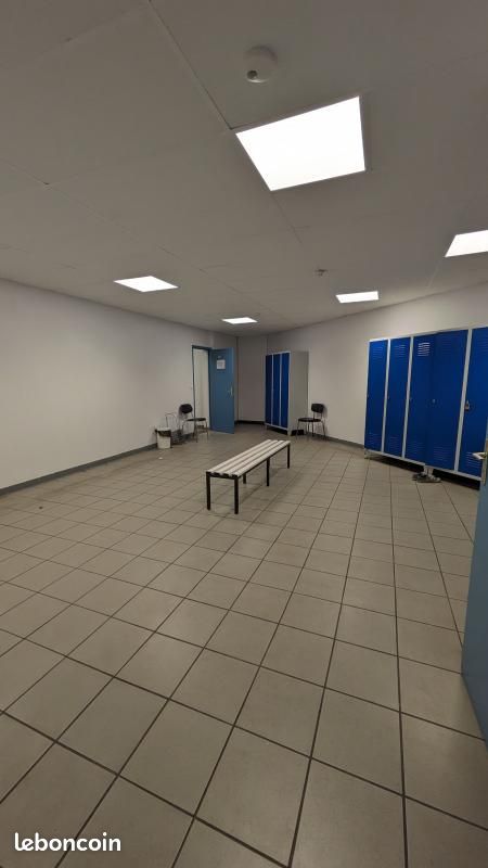 Bureaux 3 400 m² (image 8)