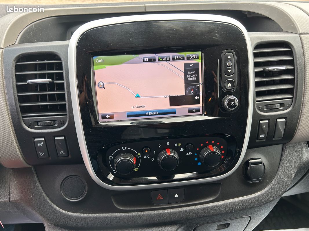 12070 HT – TRAFIC 2 places L1H1 1.6 DCi 125 GRAND CONFORT (image 9)