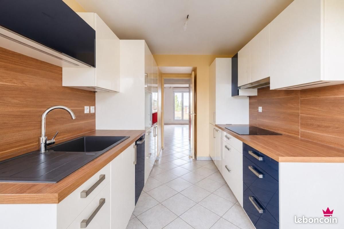 Appartement 3 pièces 67 m² · à Saint-Priest · 67 m² · 234 000 €