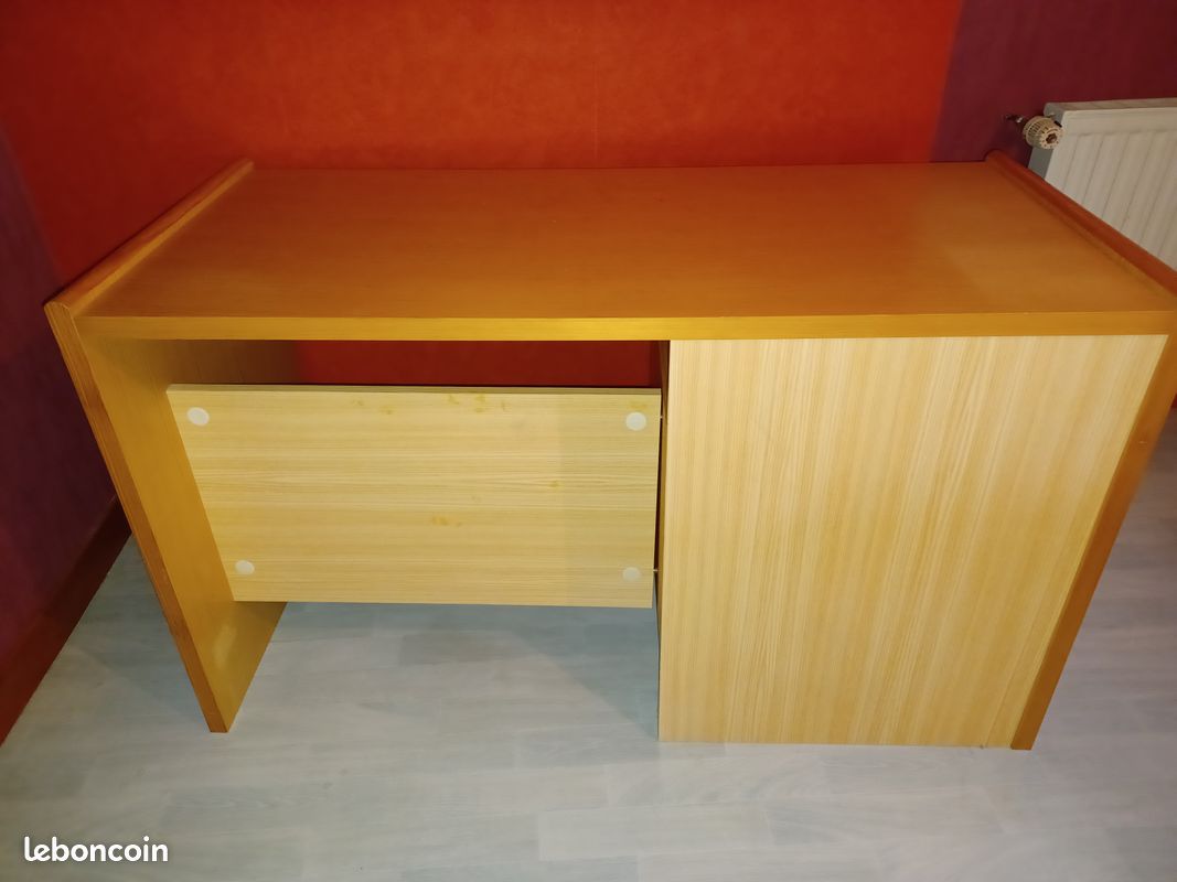Bureau pin massif (image 2)