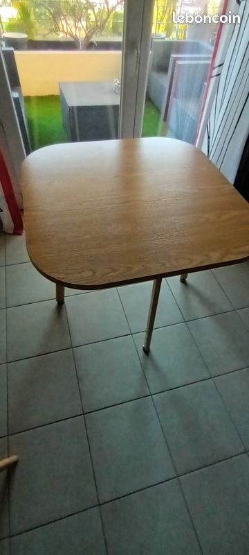 Table de salle à manger (image 1)