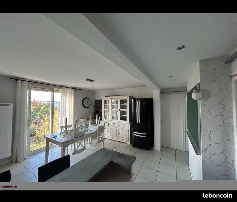 Appartement 3 pièces 64 m² · à La Roche-sur-Yon · 64 m² · 390 €/mois
