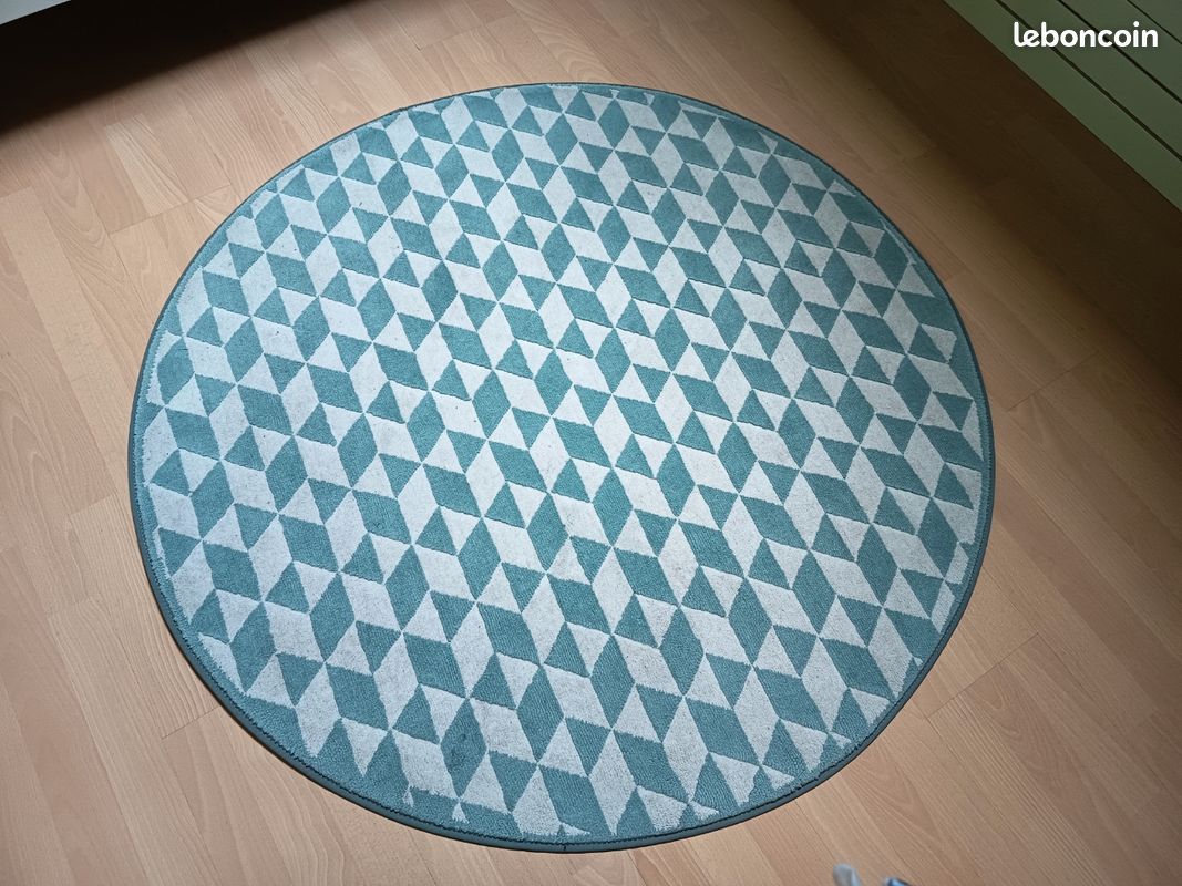 Tapis rond diamètre 118cms (image 1)