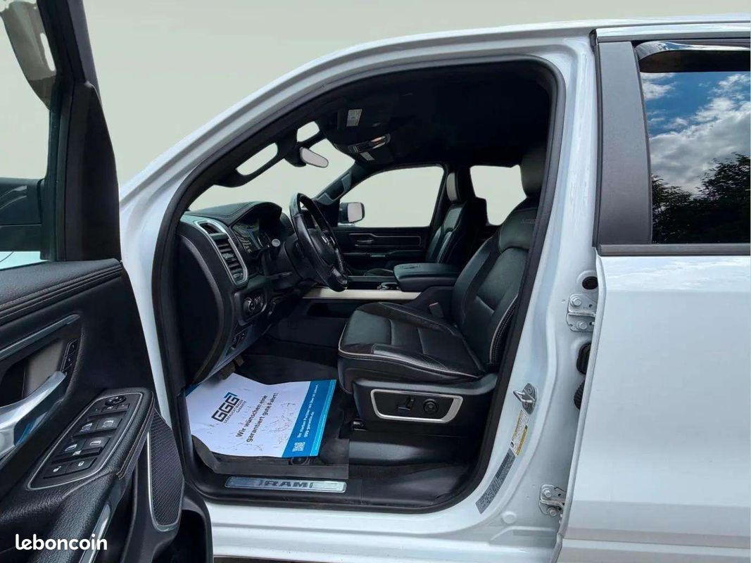 Dodge RAM Dodge RAM 1500 * 5.7 V8 HEMI * 401 ch * CarPlay * Caméra * Attelage * Cuir/Alcantara * Sièges Ventilés (image 5)