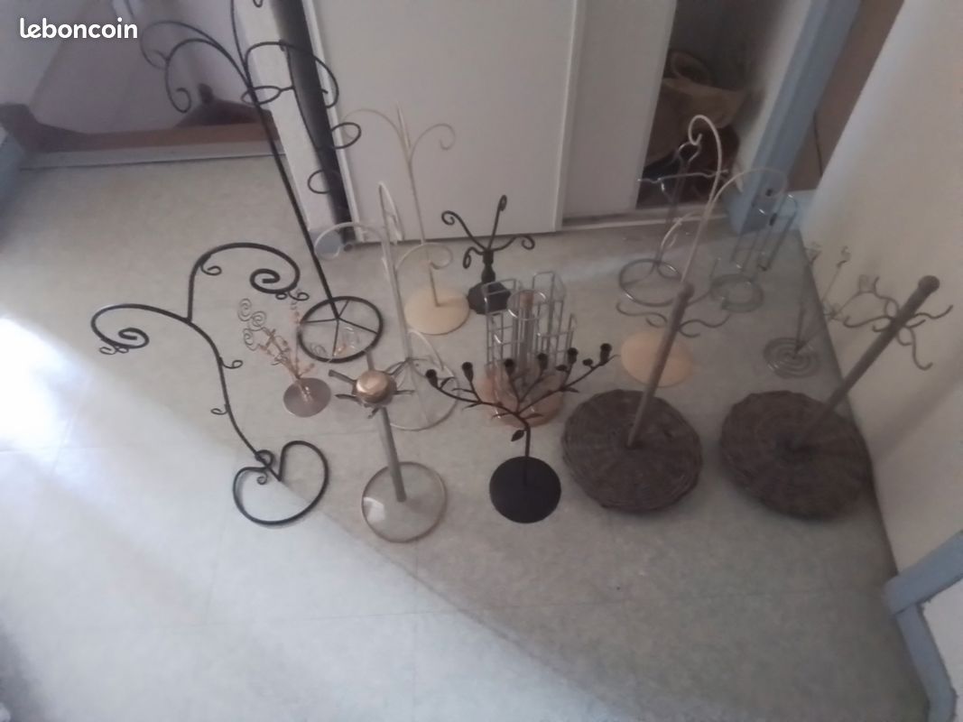 Lot présentoir à bijoux (image 4)
