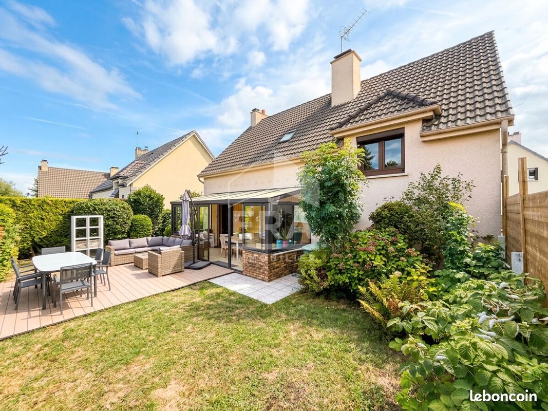 Maison 6 pièces 133 m² · à Brie-Comte-Robert · 133 m² · 350 000 €