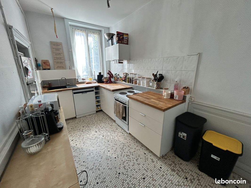 Appartement 2 pièces 75 m² · à Auxonne · 75 m² · 690 €/mois