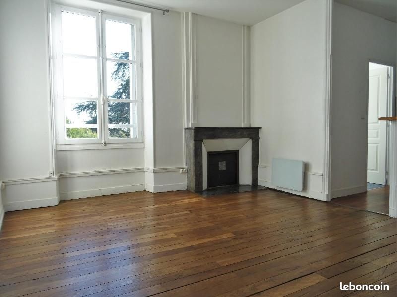 Appartement 2 pièces 52 m² - Thouars 79100 (image principale 0)