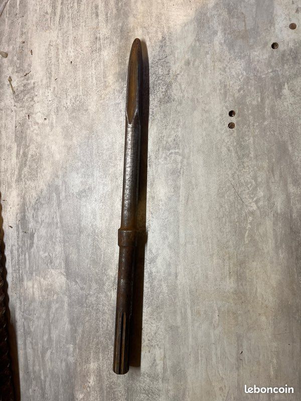 Burin pour marteau piqueur (image 1)