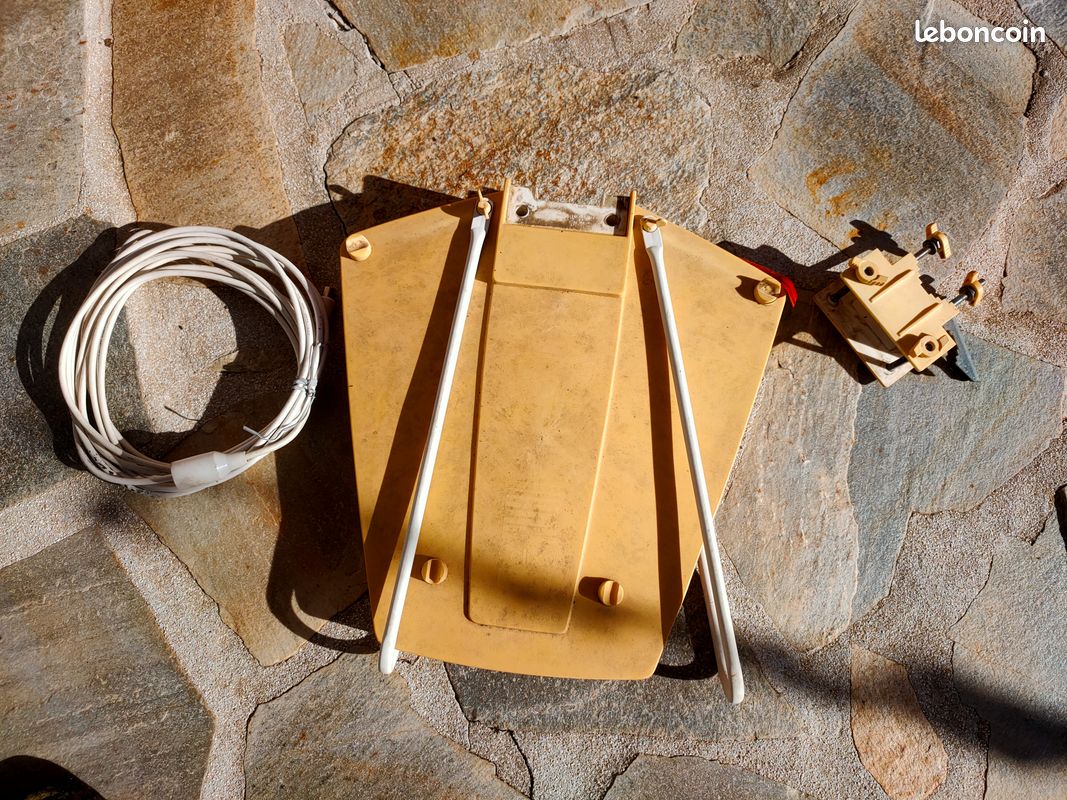 Antenne Ancienne SEDEA Pour Caravane, Camion, Bateau, Camping - État Fonctionnel