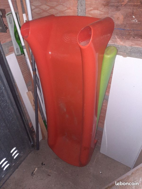 Toboggan (image 1)