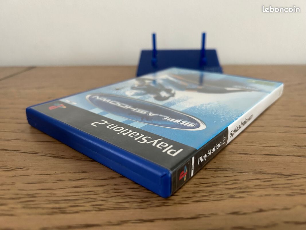 SPLASHDOWN – Sony PlayStation 2 – PAL FR – Complet (Boîtier, Livret, Disque) – Bon état