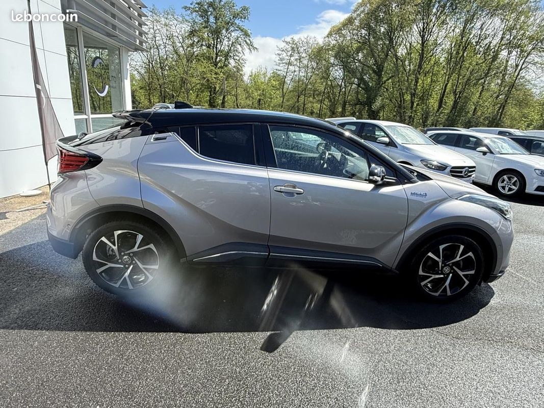 TOYOTA C-HR 2.0 Hybrid - BV e-CVT Collection GPS + CAMERA AR + CLIM (image 8)